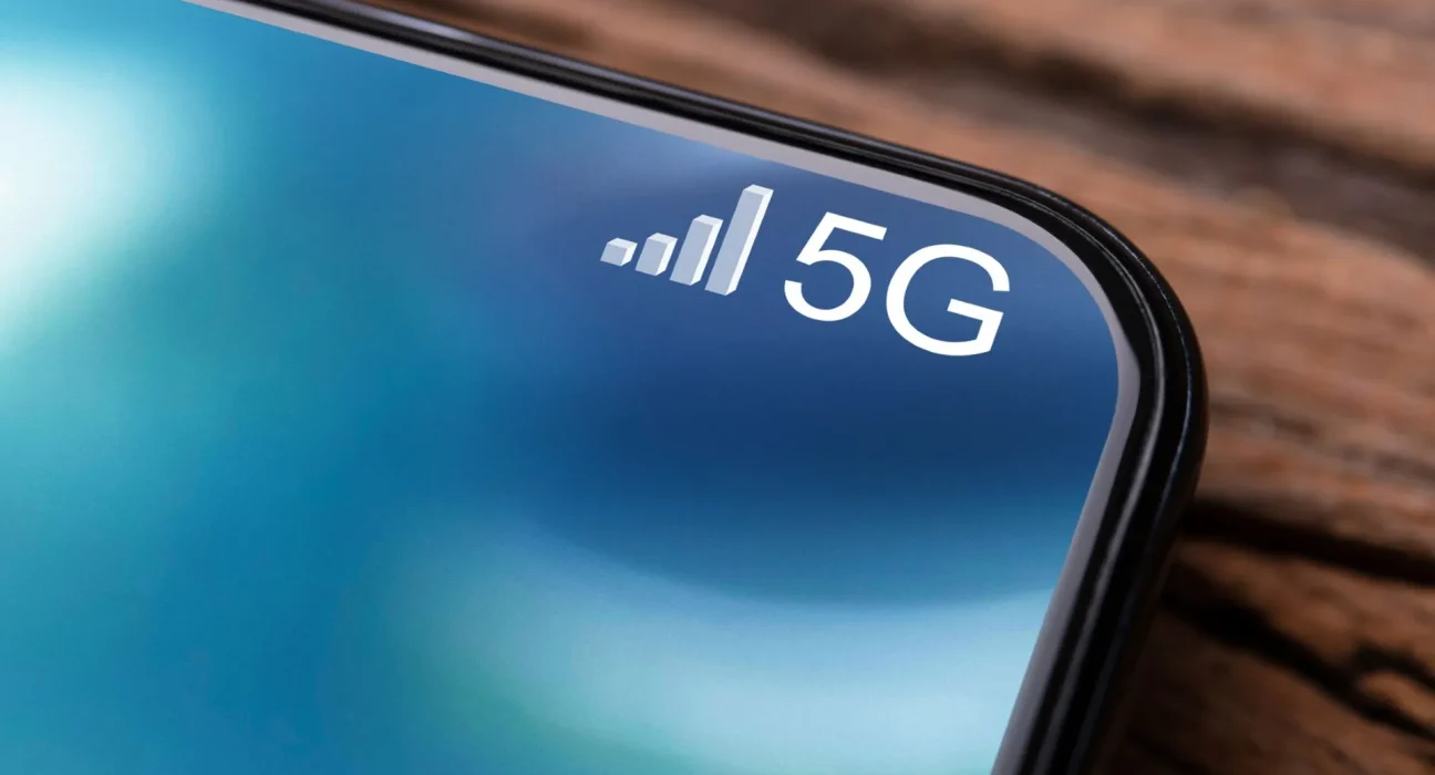 Canicule en Europe : Les théories conspirationnistes autour de la 5G remises en question par les experts