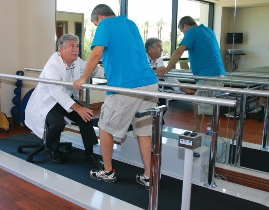 Cet exosquelette redonne la marche aux patients victimes d'AVC.