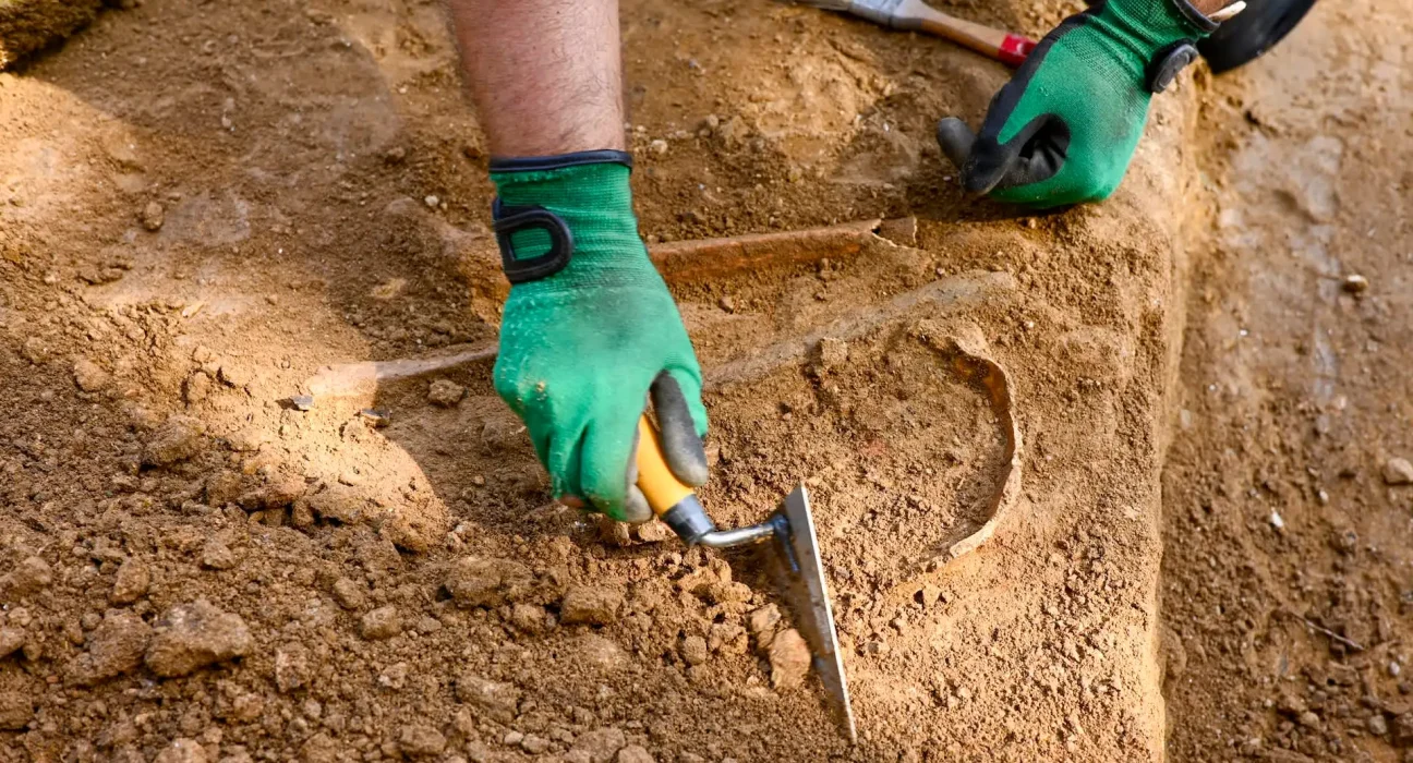 Des archéologues salvadoriens découvrent un site funéraire vieux de près de 3 000 ans.