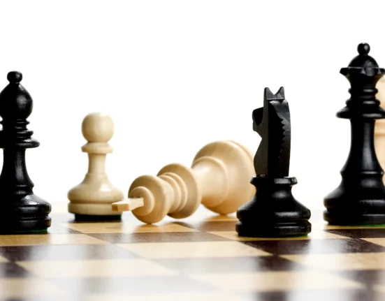 En seulement 72 heures, un ordinateur maîtrise l'art du jeu d'échecs.