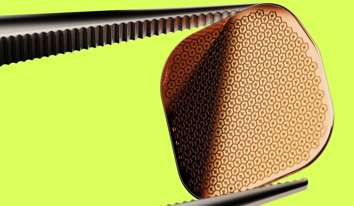 Implant Oculaire Révolutionnaire Rétablissant la Vue chez les Malvoyants Autorisé à la Vente