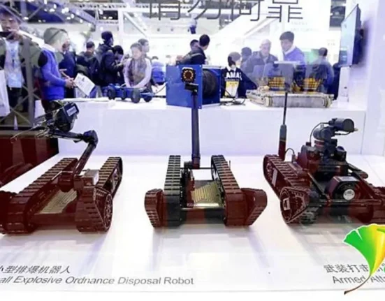 La Chine Dévoile des Robots de Combat Urbains