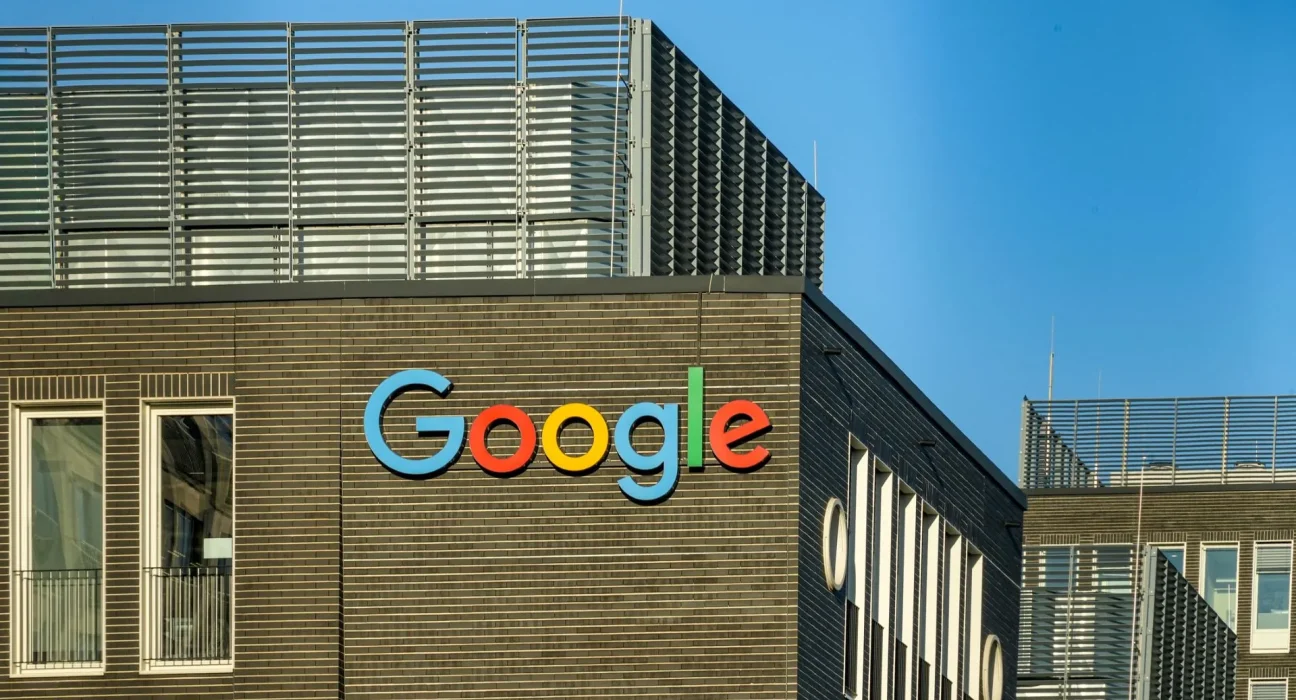 La fine imprésion de Google suscite une question cruciale pour les utilisateurs soucieux de leur vie privée : Accepter le scraping par l'IA ou partir ?