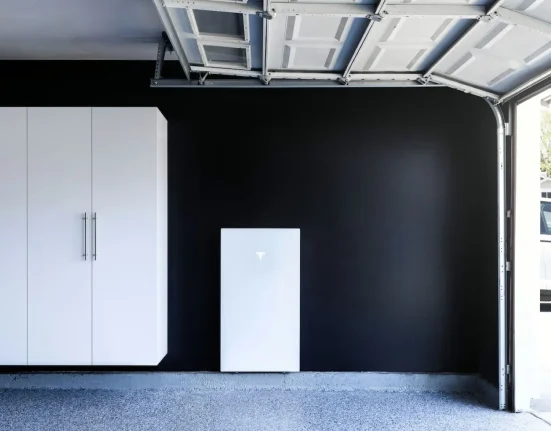 Le Powerwall 3 : Un échec lors de la panne d'électricité, la configuration sous les projecteurs
