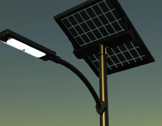 L'éclairage solaire en Floride : une solution fiable en cas de coupures et pour les zones sujettes aux tempêtes.
