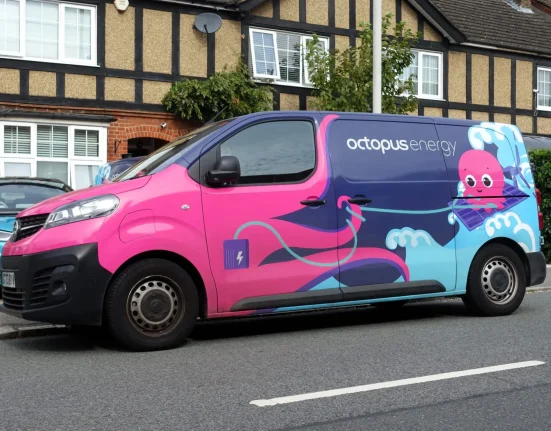 Les locataires britanniques peuvent enfin posséder une batterie domestique à brancher sur le mur.