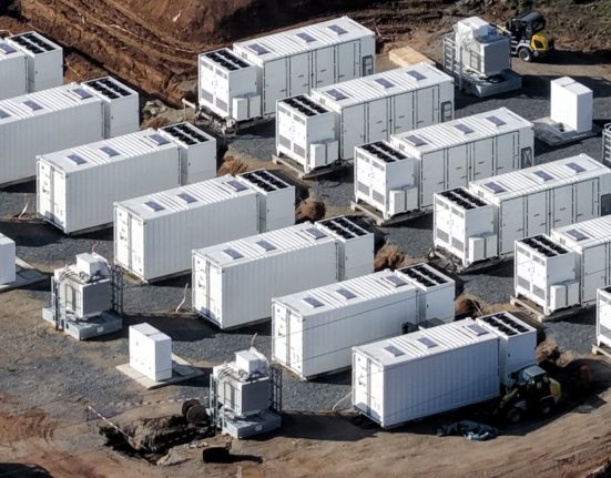 New York : Évaluation de 3 projets de stockage d'énergie après une pause de 6 mois et l'adoption d'une nouvelle loi de sécurité.