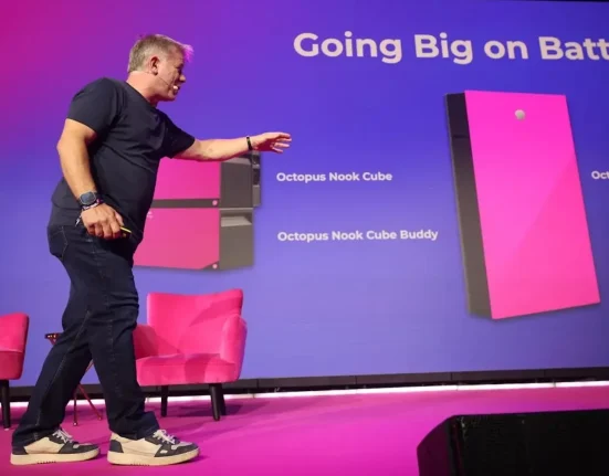 Octopus dévoile une batterie compacte pour locataires et un rival du Powerwall pour propriétaires