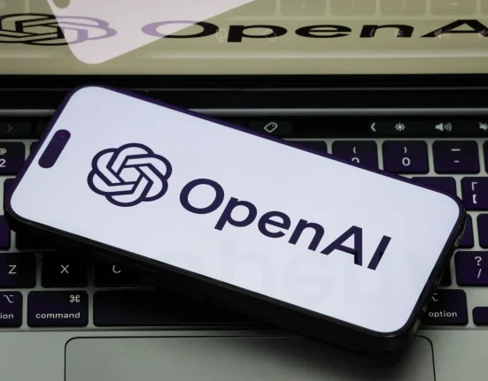 Près de 1 000 habitants de la Géorgie s'opposent à un accord secret de 20 milliards de dollars pour un centre de données d'OpenAI