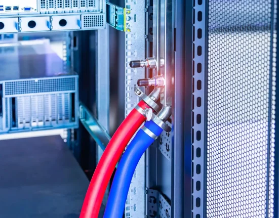 Refus d'eau par une entreprise du Michigan pour un centre de données de Google, équivalent à la consommation énergétique de 2 millions de foyers.