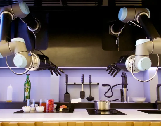 Un Robot Innovant Pour Que Chaque Maison Profite des Avantages d'un Chef Personnel