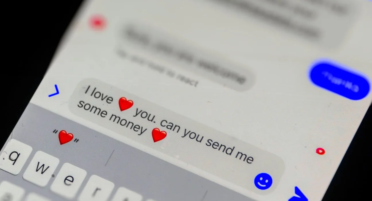 Un homme du Massachusetts perd 400 000 $ à cause d'« Eliza » : l'IA américaine, catalyseur d'une vague mondiale d'escroqueries.