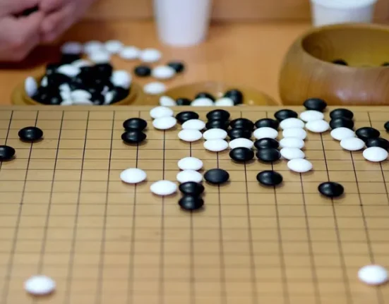 Une Équipe Chinoise d'Intelligence Artificielle Prête à Rivaliser avec AlphaGo de Google