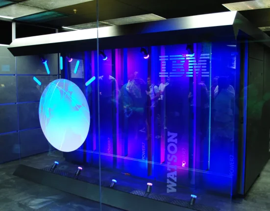 Une Équipe Forme l'IA Watson de IBM pour Dialoguer avec les Humains