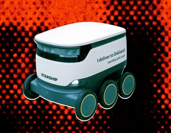 Une Startup Poursuivie Après Qu'un Robot de Livraison Heurte une Femme de 73 Ans