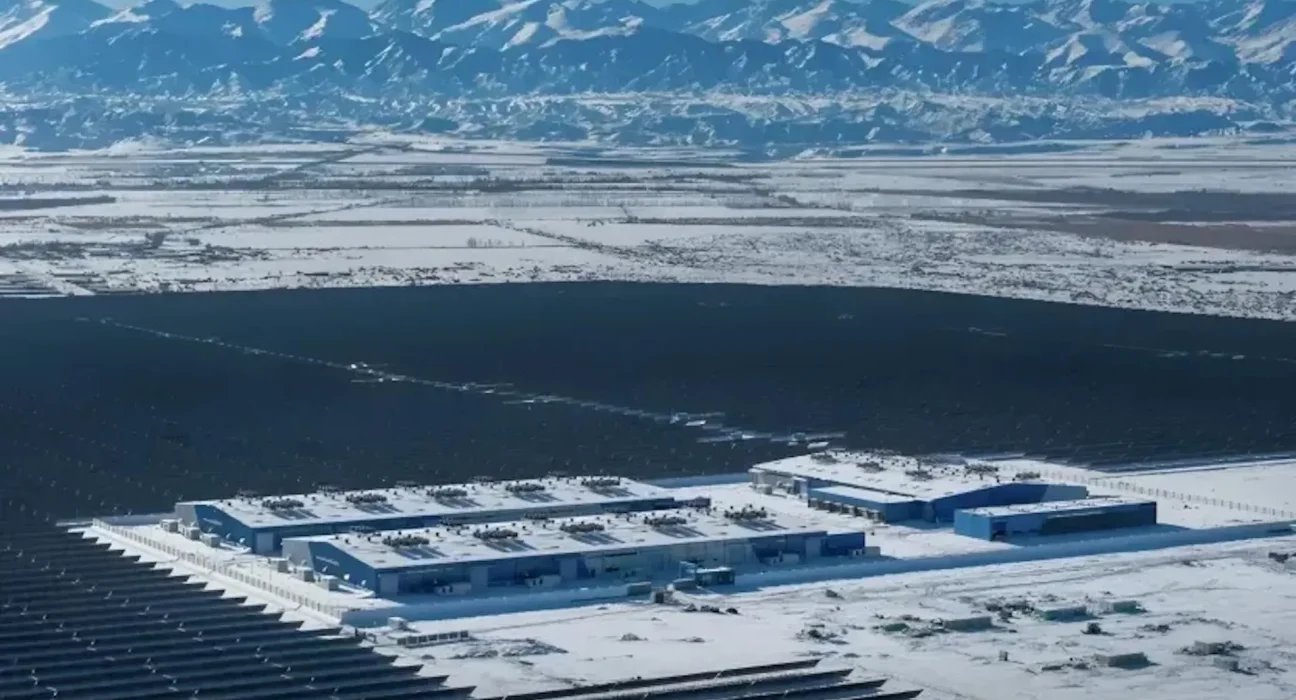 Une centrale solaire de 1 gigawatt dans le Gobi : Énergie nocturne sans batterie