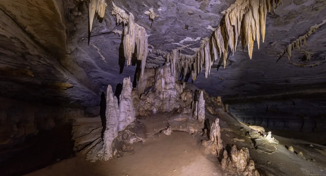 Une grotte brésilienne dévoile des révélations sur le réchauffement de l'ère glaciaire : une accélération actuelle presque trois fois plus rapide