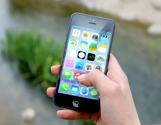 Vision Assist: L'Application Gratuite qui Identifie les Objets pour les Malvoyants