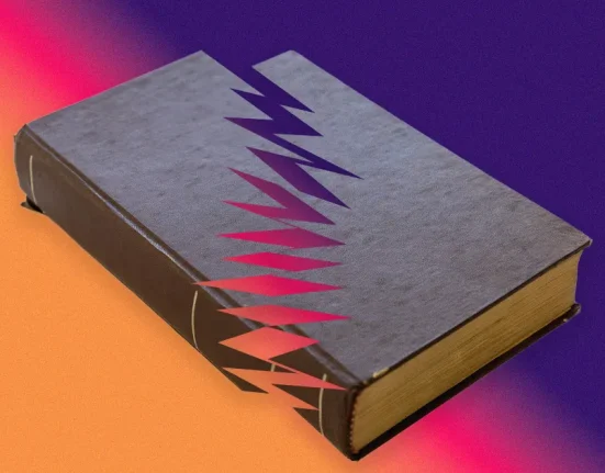 Amazon Accusé de Détruire des Livres Rares pour Former son IA