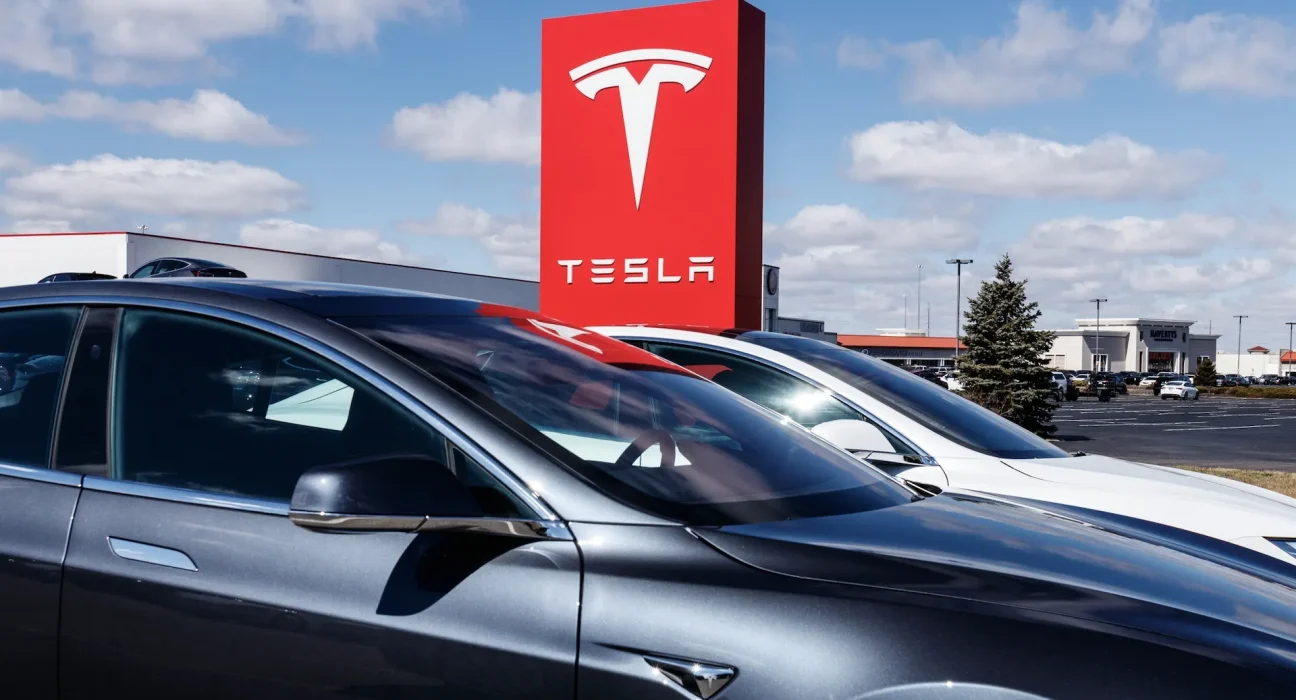 Des Tesla Model Y équipées pour alimenter frigos, outils et matériel de camping grâce à un nouvel accessoire