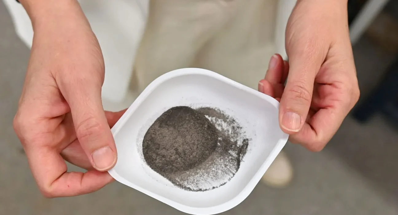 Des chercheurs australiens découvrent que l'acier inoxydable peut récupérer 93 % de l'argent des anciens panneaux solaires.