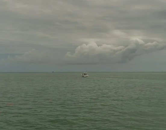 Floride face à l'apogée des ouragans tandis que l'Atlantique est bloqué dans un 'cimetière tropical'