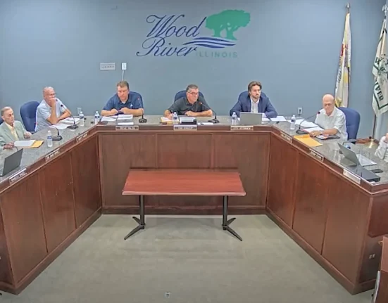 Illinois : Approbation de projets solaires pour le service incendie et le centre communautaire sous réserve de fonds de subvention