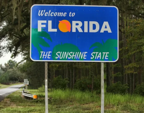 La Floride envisage de transformer 198 millions de dollars de fonds pour chargeurs de véhicules électriques en une "Autoroute Aérienne" pour taxis volants.