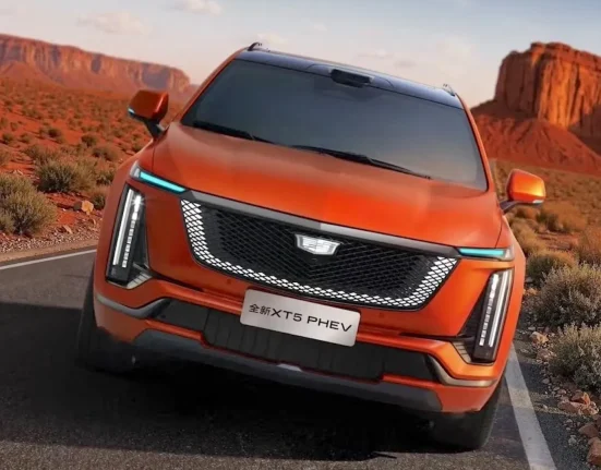 Le nouveau SUV de Cadillac, exclusif à la Chine, surpasse tous les hybrides rechargeables américains en autonomie