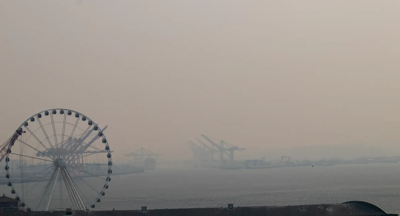Les experts alertent : la fumée des incendies en Washington pourrait exacerber l'asthme, la fatigue cardiaque et l'anxiété.