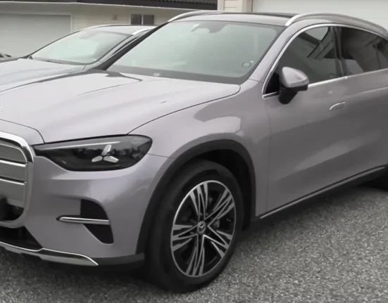Performances du Mercedes GLC 400 : Test de l'autonomie réel avant l'arrivée des EV de 2026