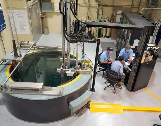 Premier test d'IA sur le seul réacteur nucléaire entièrement numérique de l'Indiana
