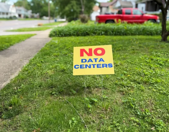 Préoccupations hydriques : Les habitants de Butte County s'opposent à un centre de données AI en Californie