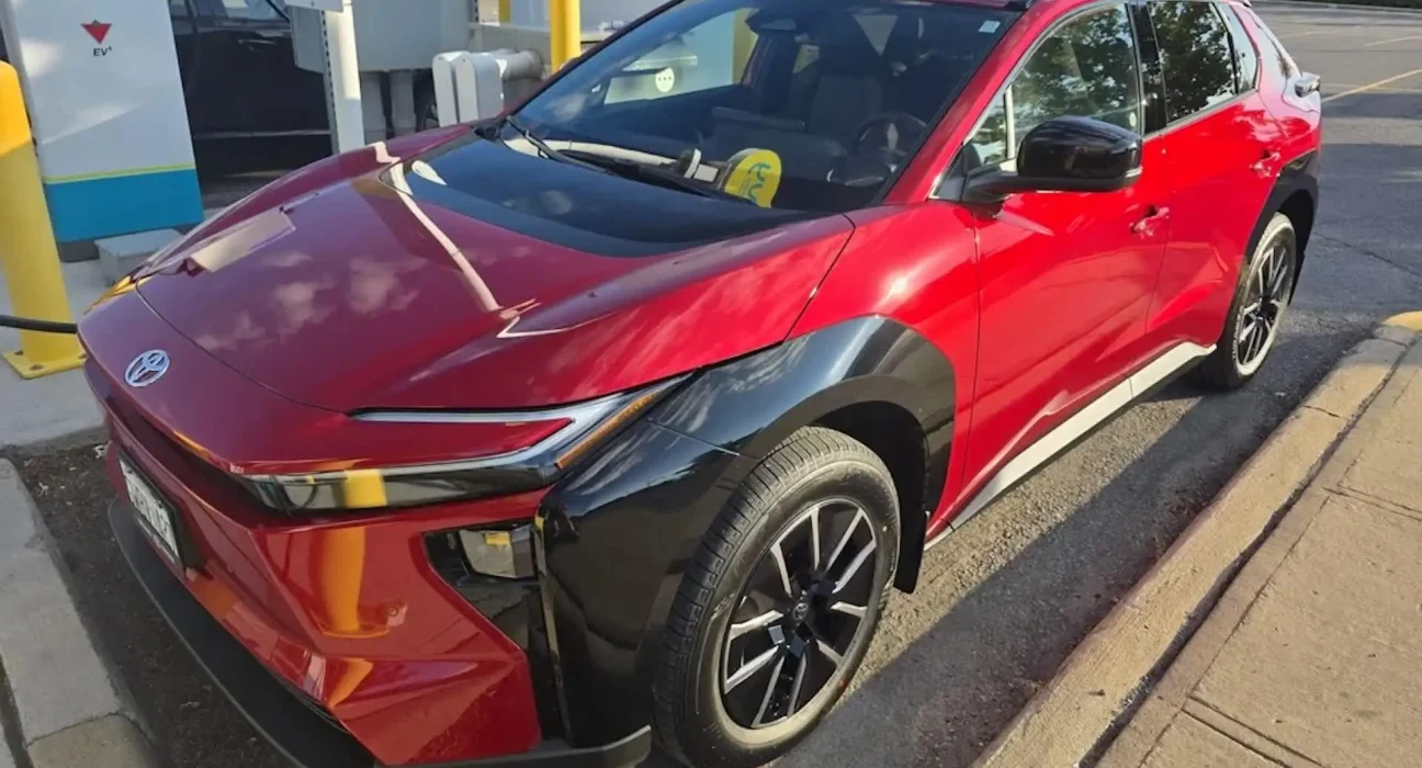 Propriétaire d'une Toyota bZ déçu : tous les chargeurs sur son trajet inadaptés.