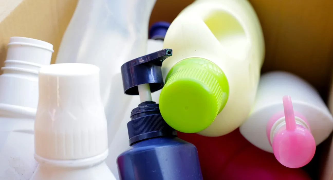 Rinçage des bouteilles pour le recyclage : un débat parmi les commentateurs de Reddit