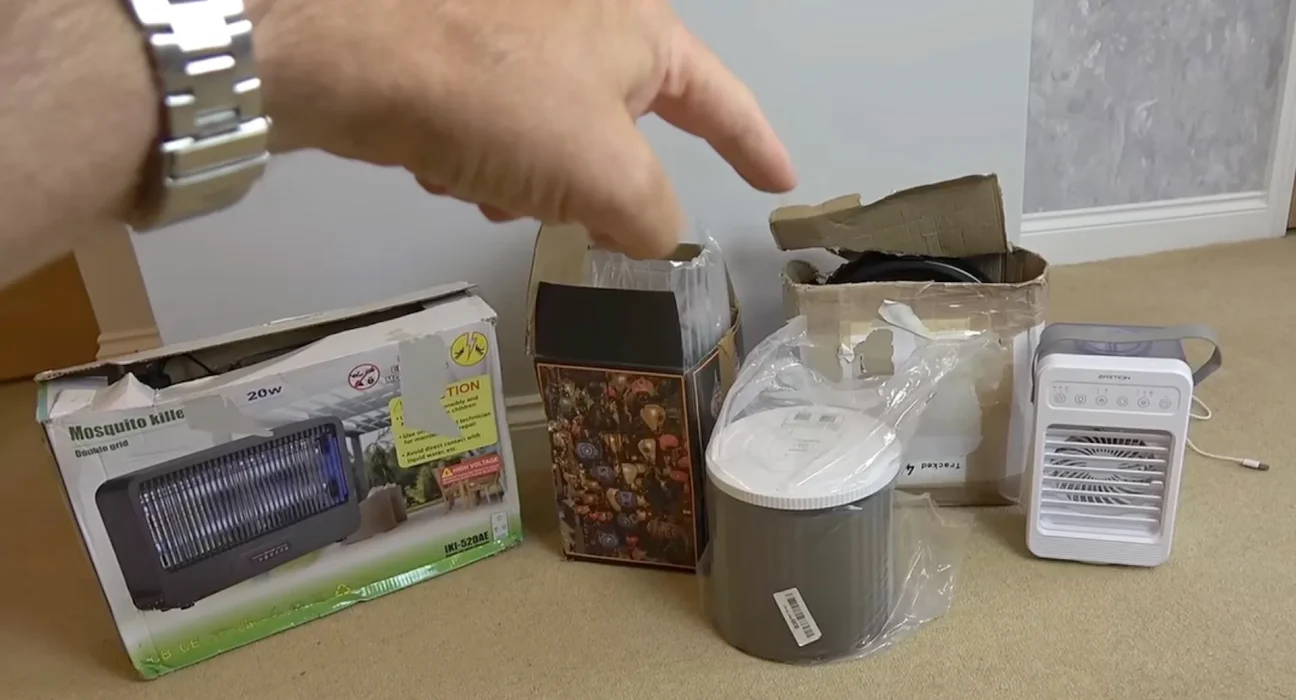 Un homme découvre que de nombreux gadgets 'cassés' ne l'étaient pas après avoir retourné des articles sur Amazon