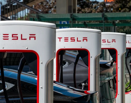 Un propriétaire de Tesla teste les Superchargeurs lors d'un périple de 700 miles vers l'Arkansas sans plan B
