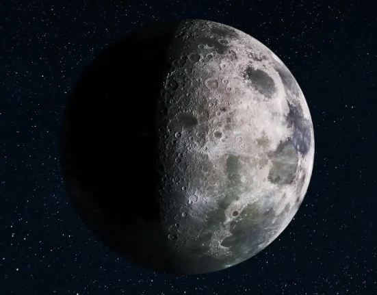Un satellite de la taille d'une valise au-delà de la Lune pourrait capter les échos de l'âge obscur de l'univers.