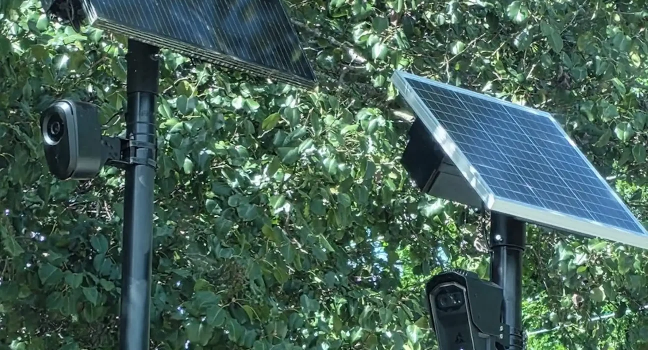 Une ville de l'Arizona réévalue l'utilisation des caméras Flock suite aux inquiétudes de surveillance des résidents.