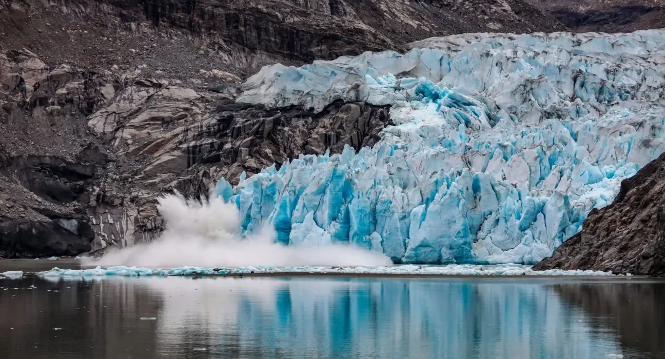 Des satellites révèlent une perte de 11,3 billions de tonnes de glace en Groenland et en Antarctique