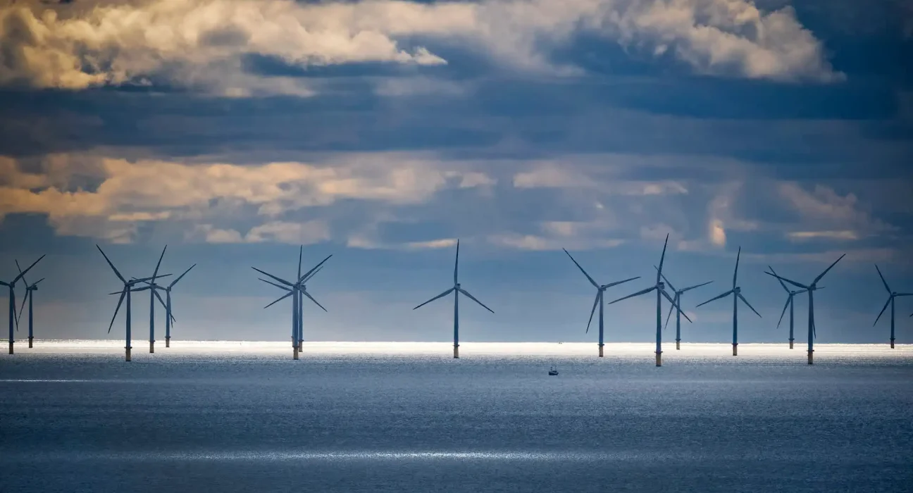 Les États de la Côte Est perdent une source énergétique essentielle alors que les projets éoliens en mer stagnent, se réduisent ou disparaissent.
