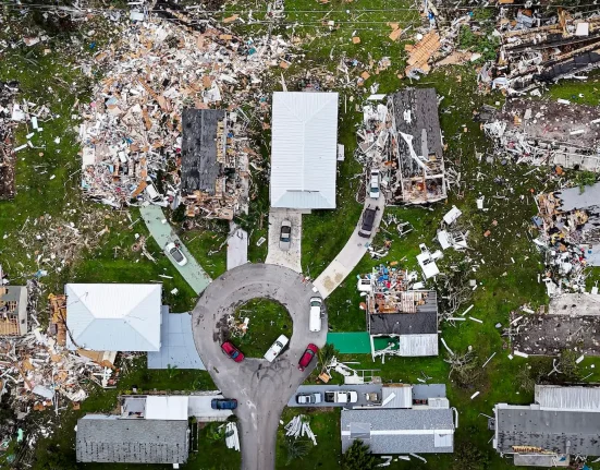 Les résidents de Floride signalent un retard des alertes aux tornades sur leur téléphone, uniquement après le passage de la tempête.