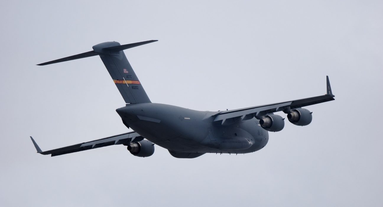 L'escadrille de l'Air Force américaine fait demi-tour en raison d'un avertissement concernant l'espace russe lors d'un vol vers l'Antarctique depuis la Nouvelle-Zélande.