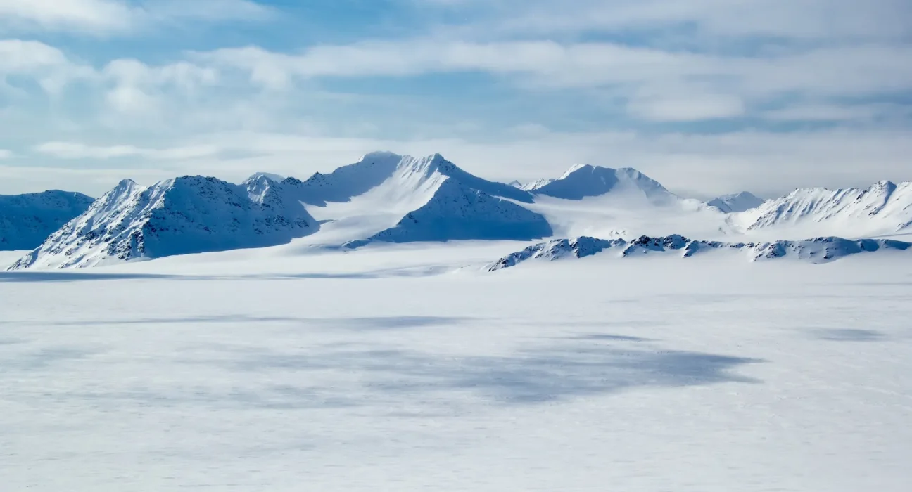 Nouvelle carte arctique : 4 millions de lacs à l'échelle, des lacs 'perdus' pourraient indiquer le dégel du pergélisol.