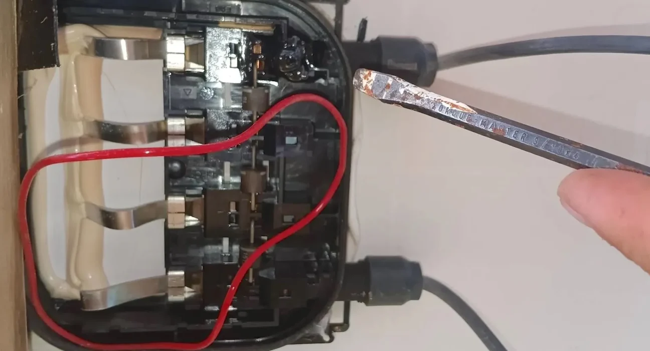 Problème de Connexion : Expansion Solaire Réduite par une Surchauffe