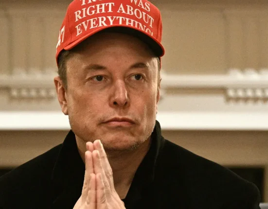 Tesla S'Exprime en Justice sur l'Utilisation Controversée du N-Word dans des Contexte Spécifiques.