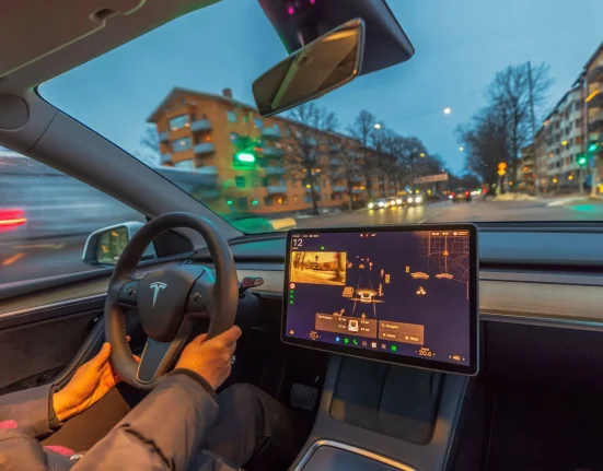 Tesla enregistre son pire mois pour les accidents liés à l'assistance à la conduite, avec quatre cas mortels sous Autopilot