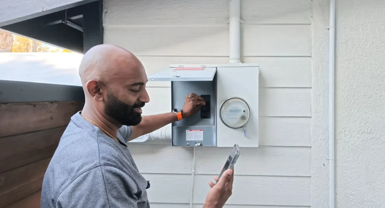 Une famille teste le solaire : 48 heures hors réseau avec l'Anker SOLIX E10.