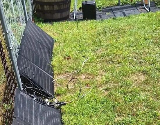 Utilisation Solaire : Optimisation de l'Efficacité à 90% malgré les Variations Saisonnières et l'Ombre Automnale avec des Panneaux Portables