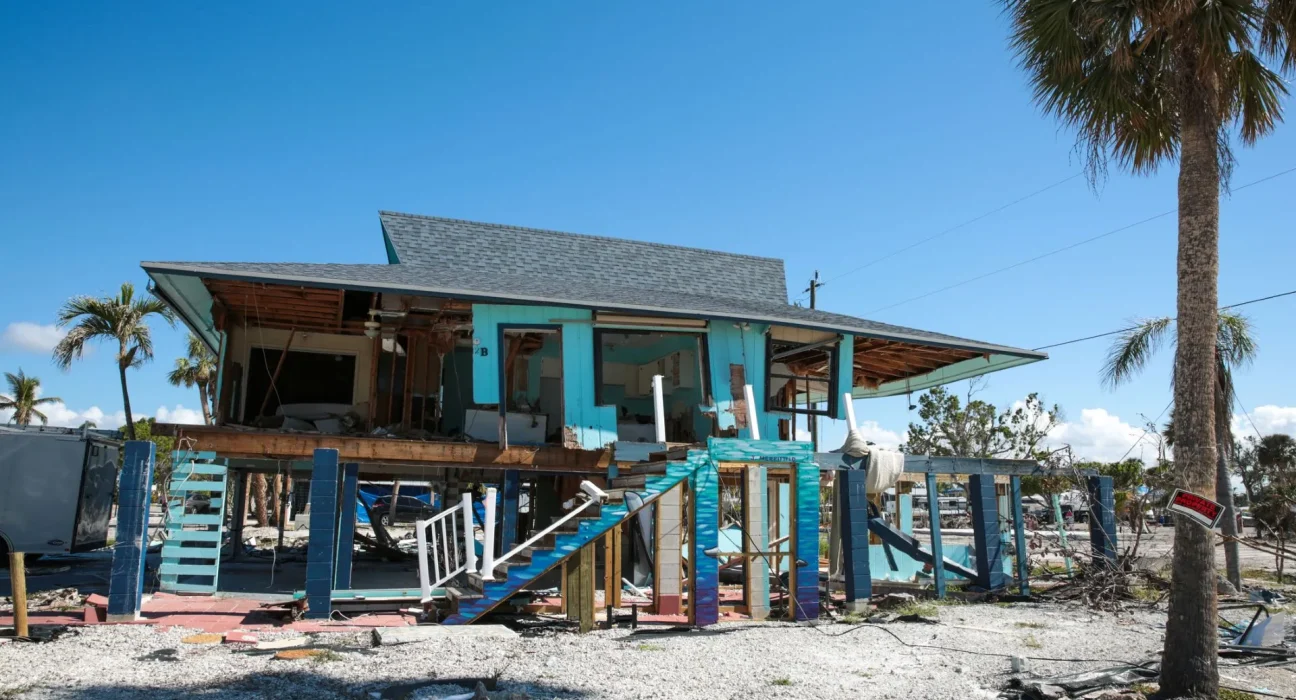 94 millions de dollars en aide pour renforcer les infrastructures électriques et protéger les habitations vulnérables en Floride